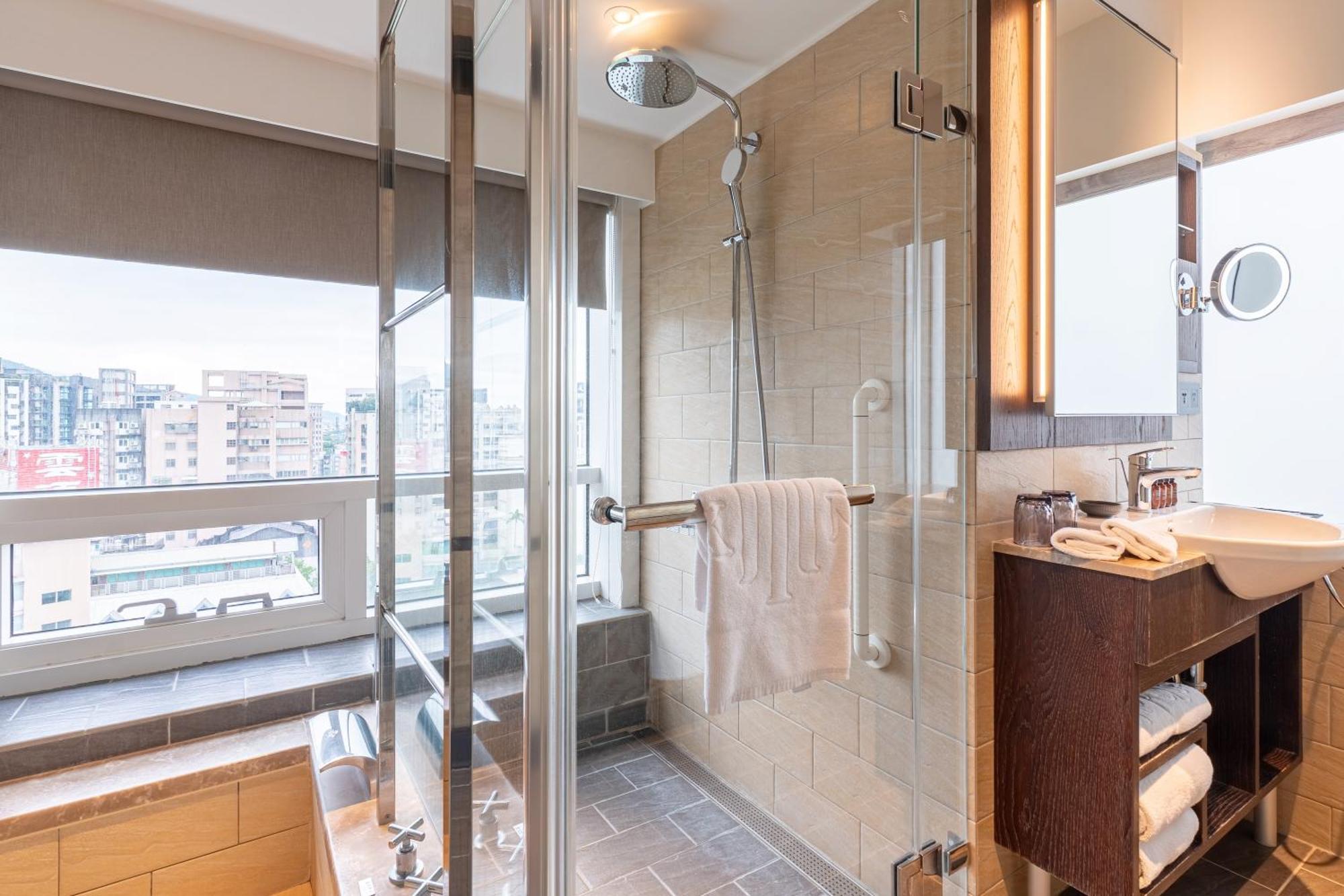 Kilin Hotel, Джиаоси Екстериор снимка