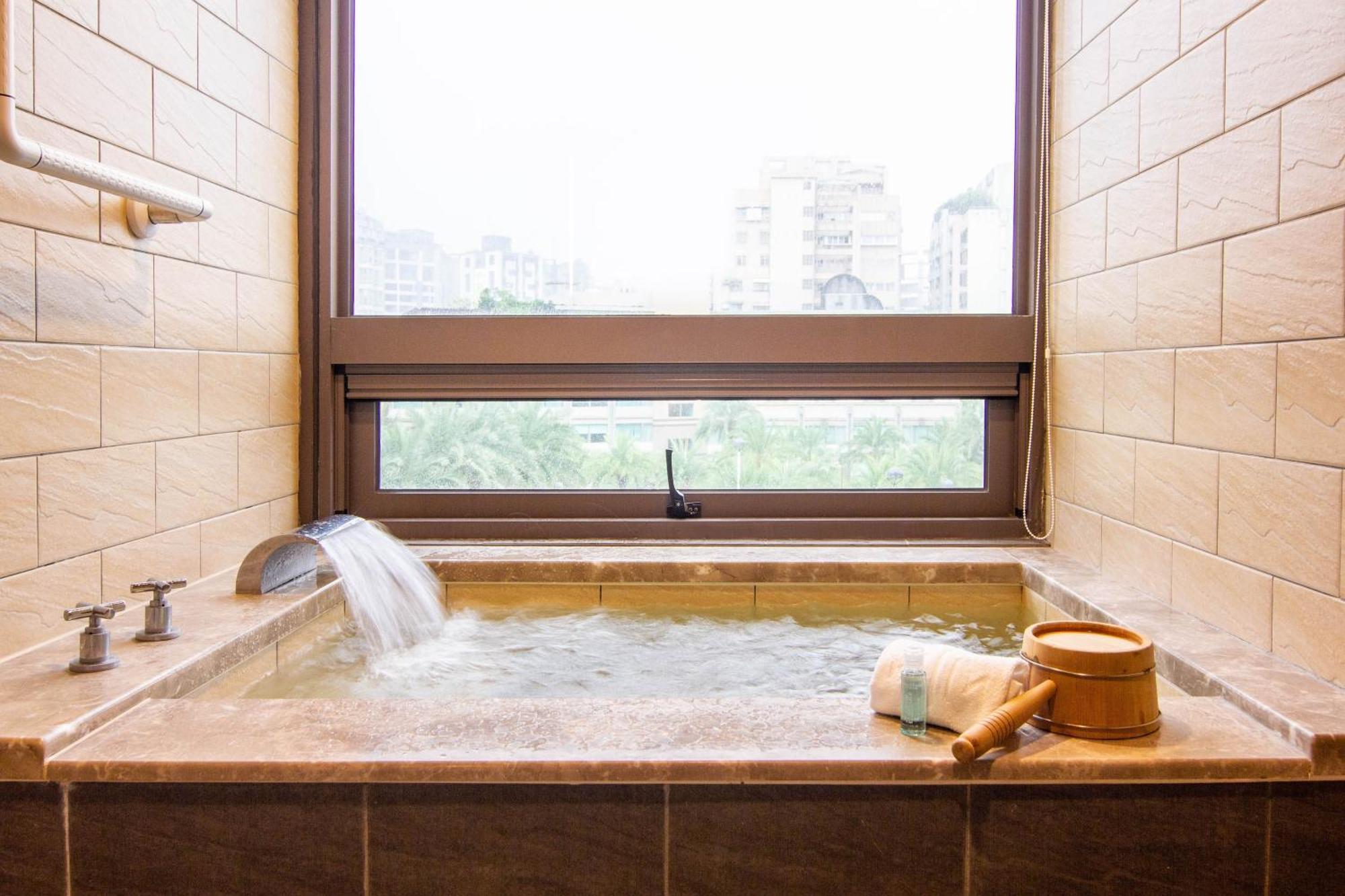 Kilin Hotel, Джиаоси Екстериор снимка